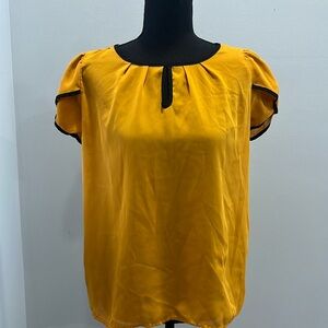 Women’s casual pleated petal cap sleeve round neck top